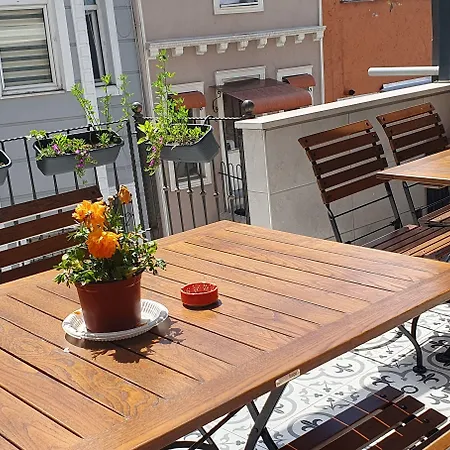 Taksim Hotel *