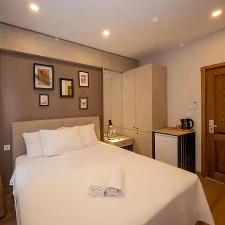 Taksim Hotel *
