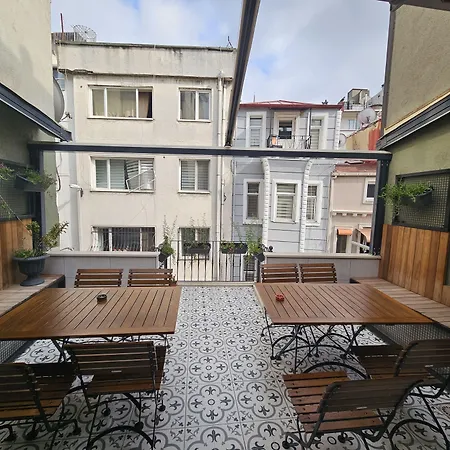 Hotel Taksim *